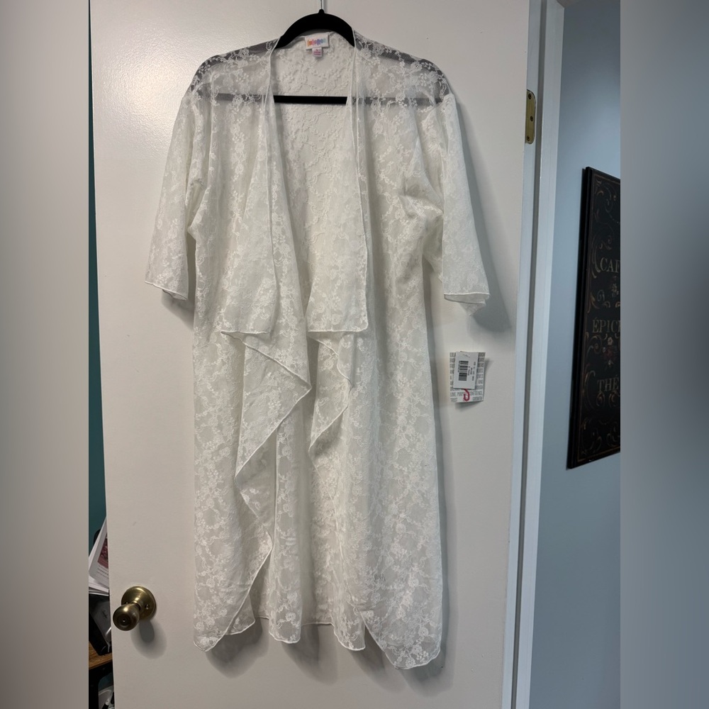 Elegant White Lace Kimono